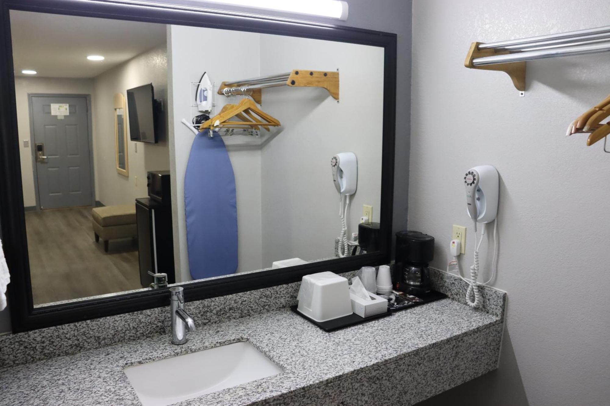 Americas Best Value Inn Cabot Exterior foto