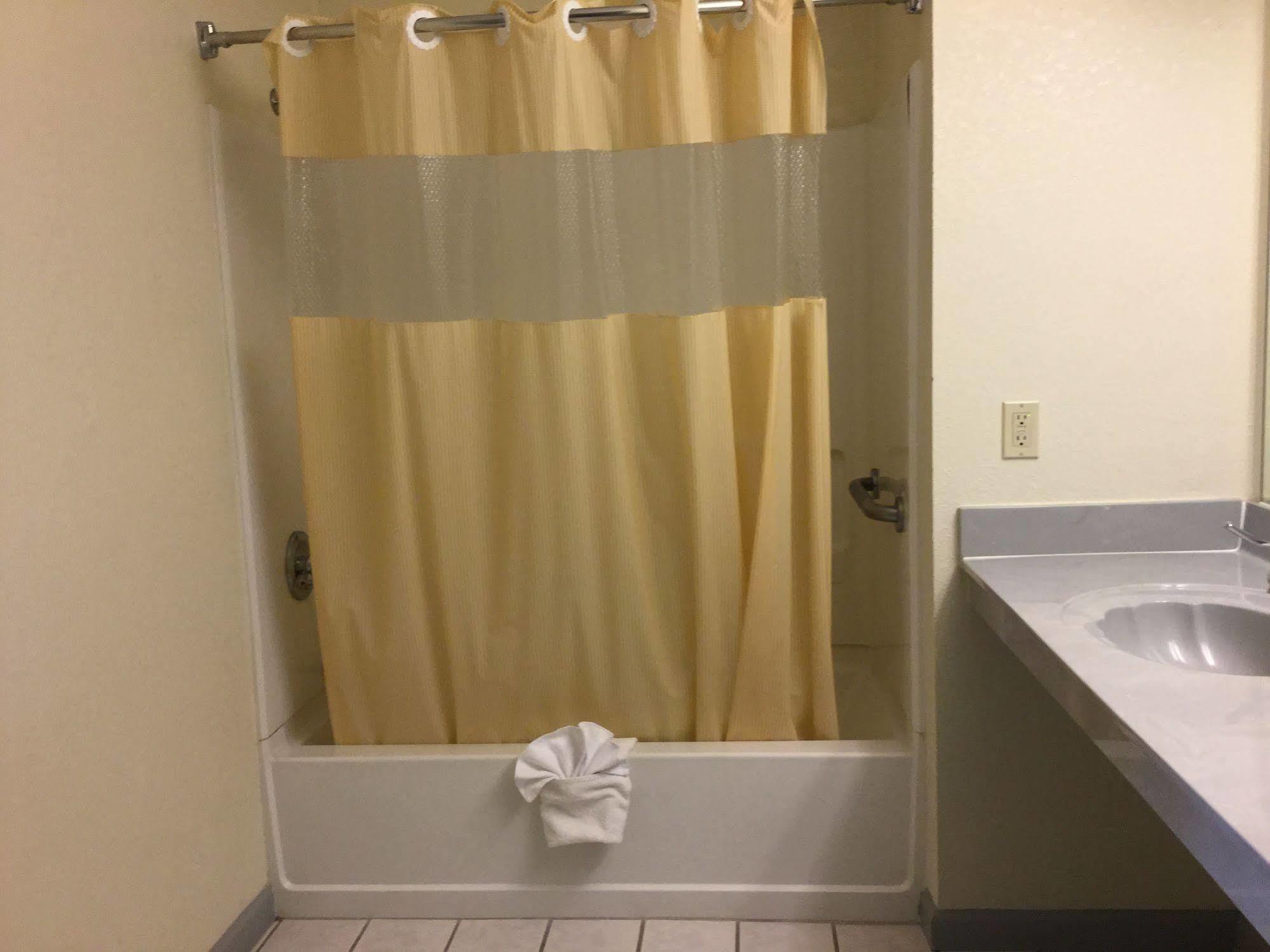Americas Best Value Inn Cabot Exterior foto